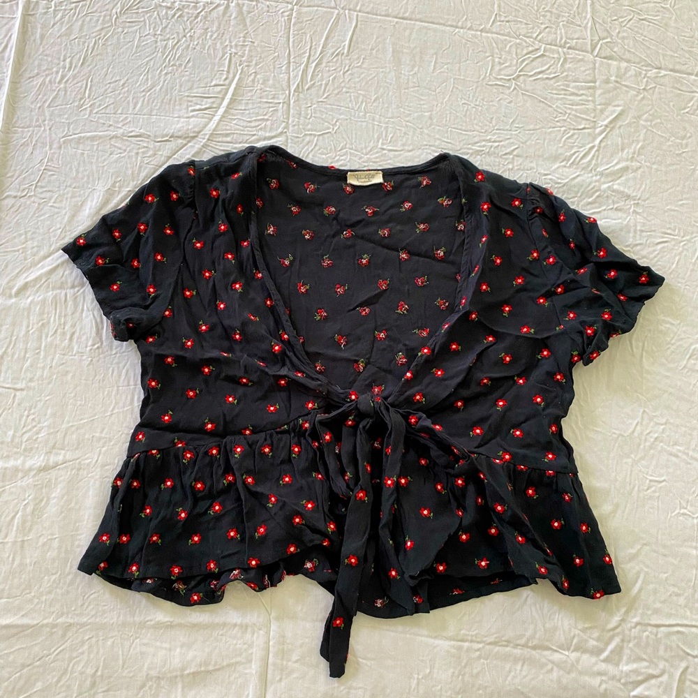 Brandy Melville blouse